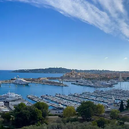 Carre D'or Bastion 1er Vue Lägenhet *
